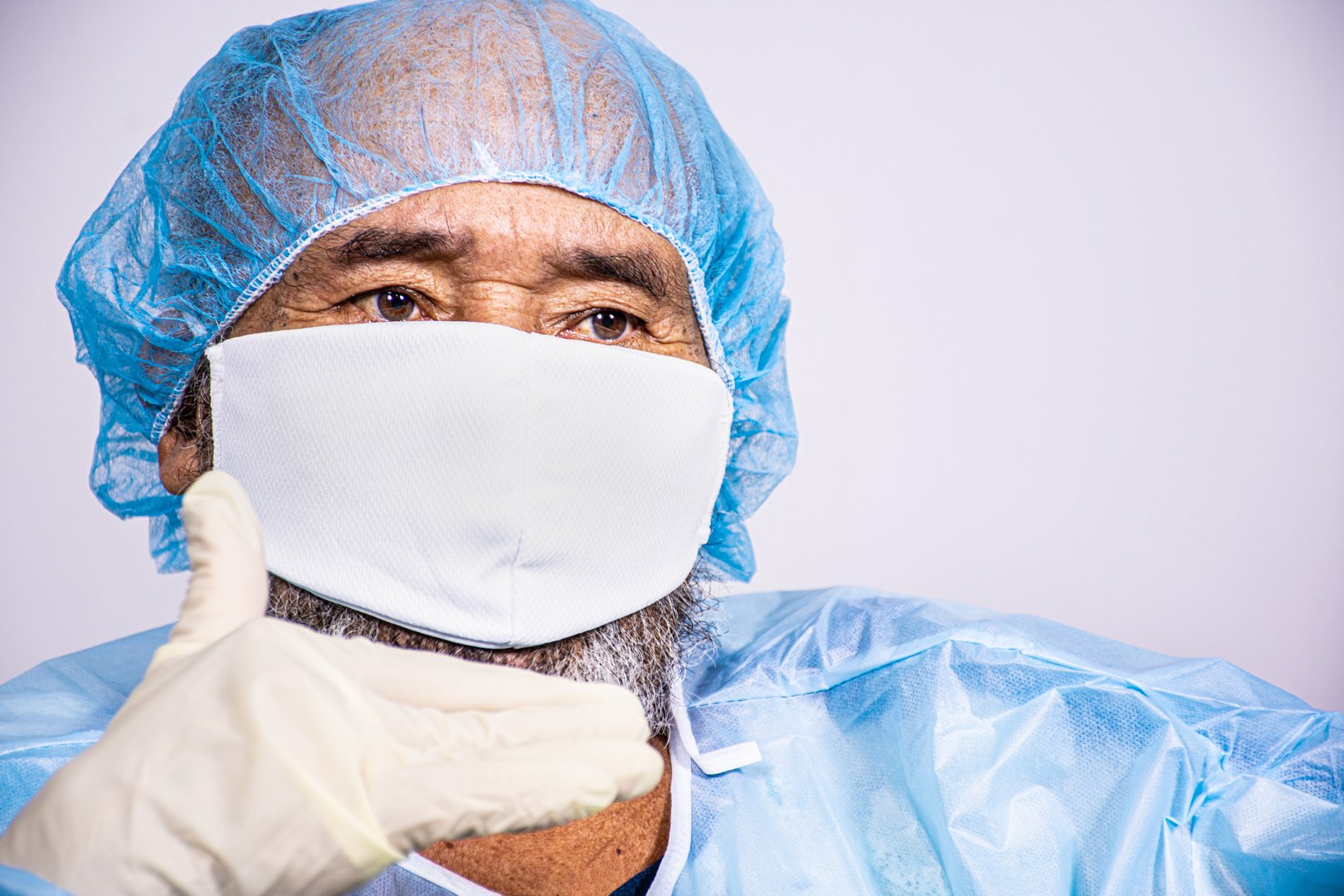 Emotivo mensaje del paciente número mil recuperado de COVID19 al personal médico del Hospital El Salvador emotivo-mensaje-del-paciente-numero-mil-recuperado-de-covid19-al-personal-medico-del-hospital-el-salvador